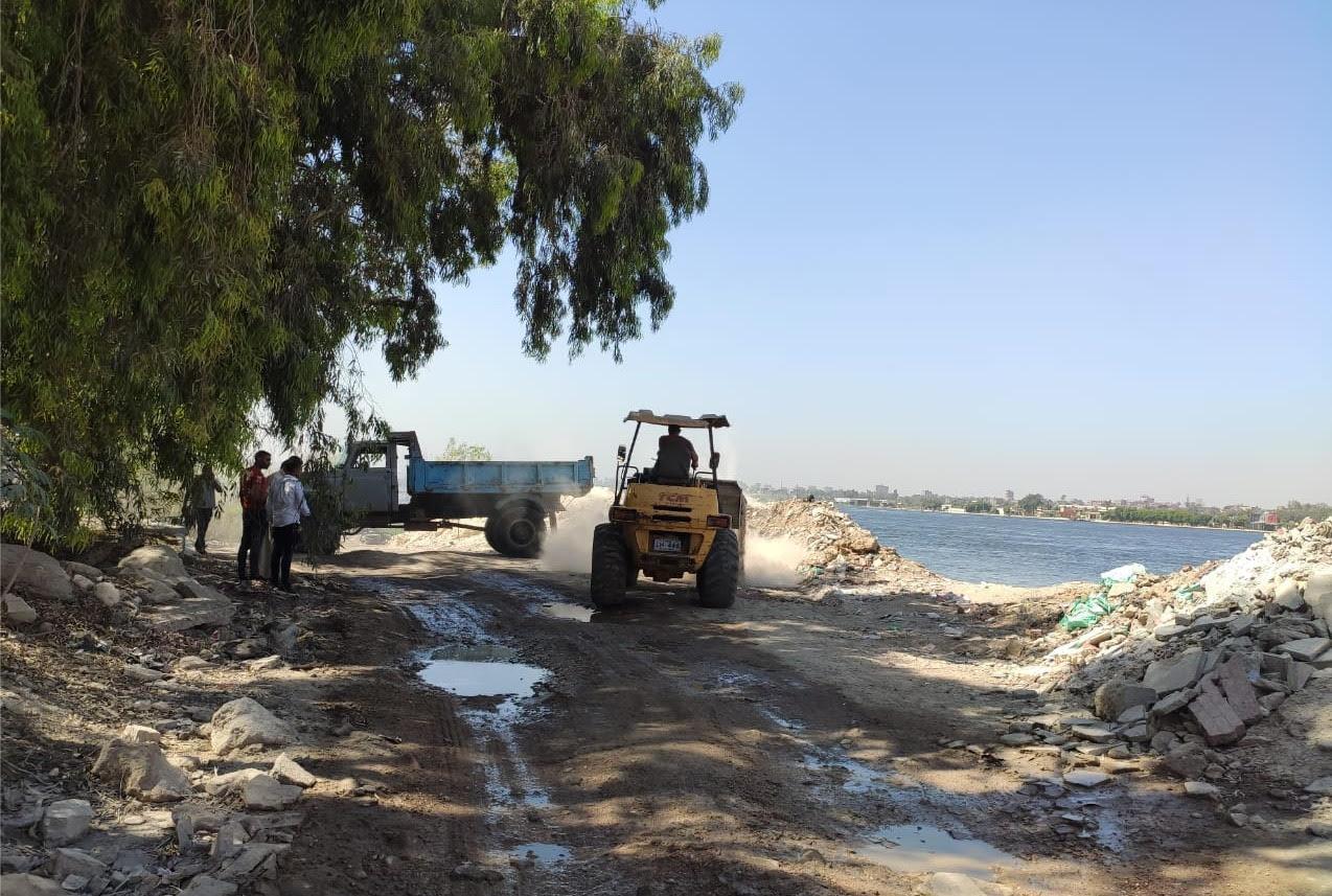 وزارة الرى تواصل شن حملات  إزالة التعديات على نهر النيل