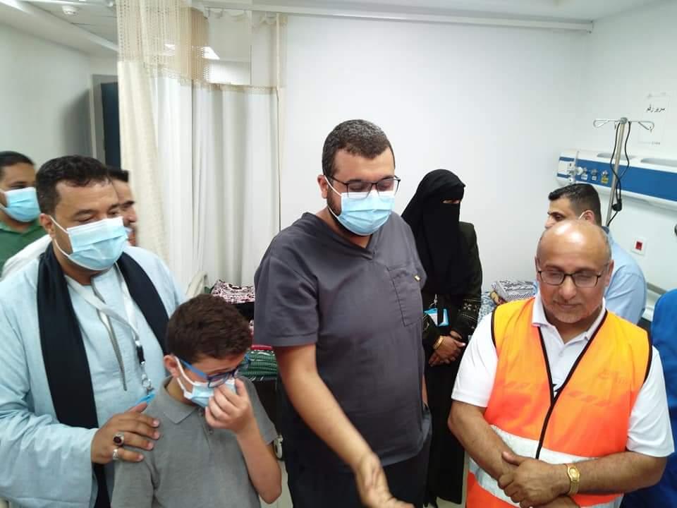 وفد فلسطيني في زيارة للجرحي 
