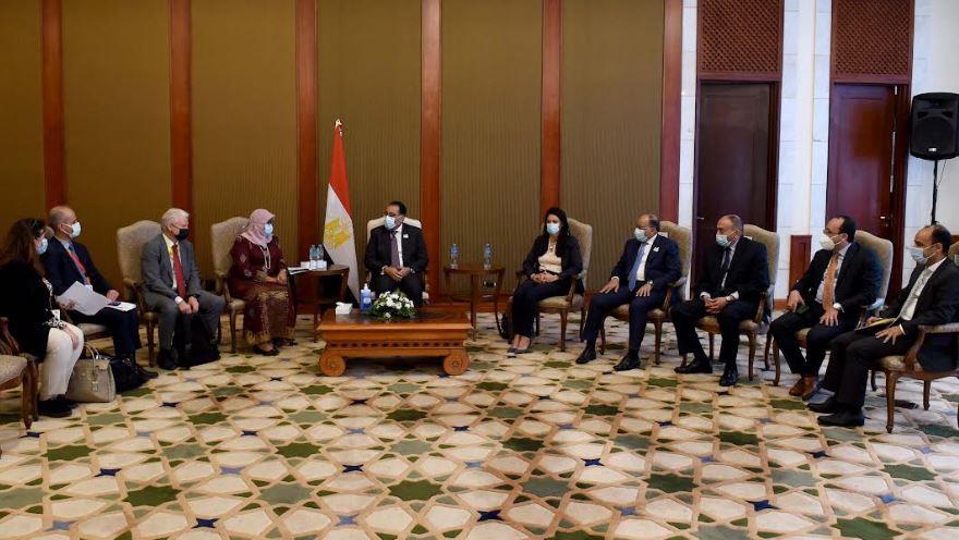 رئيس الوزراء يلتقى والسيدة ميمونة شريف المدير التنفيذى لبرنامج الامم المتحدة للمستوطنات البشرية‎‎