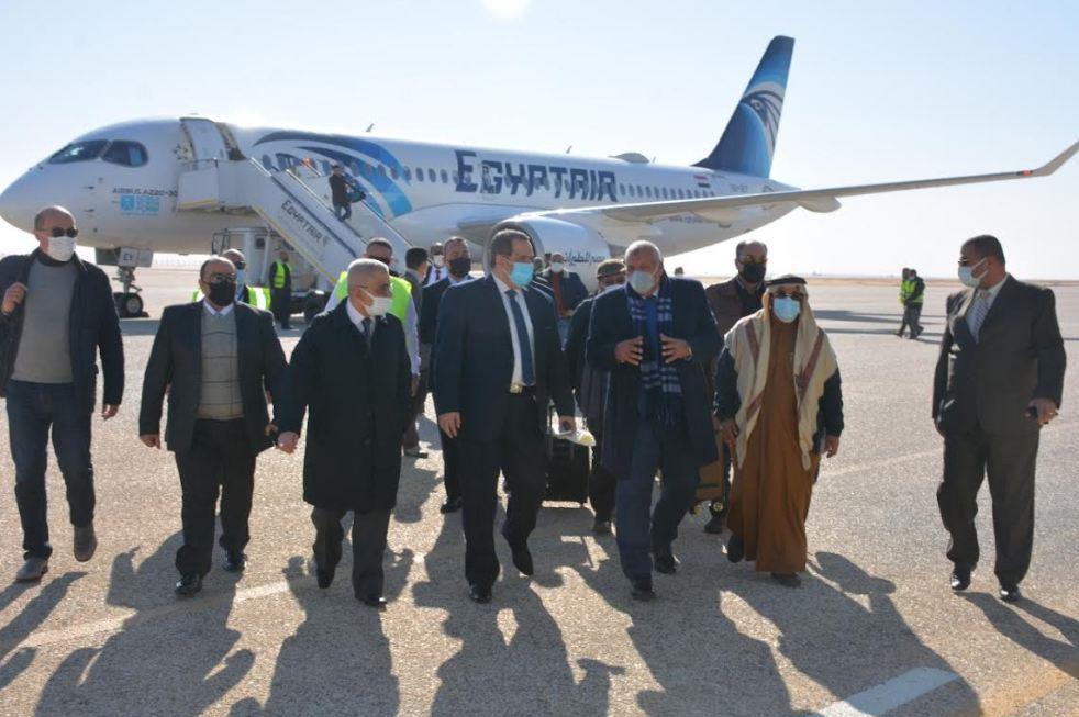  وصول أولي رحلات  مصر للطيران إلي مطار 