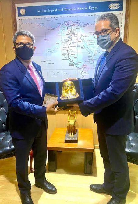 وزير السياحة  يلتقي وزير الدولة للشئون الخارجية ببنجلاديش