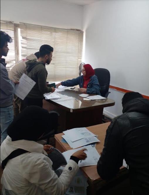 الهجرة تبدأ تلقي أوراق الطلاب المصريين العائدين