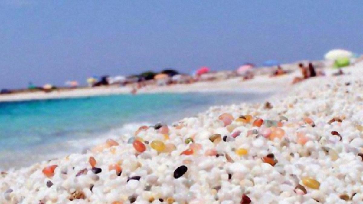أروتاس شاطئ مغطى بالأرز