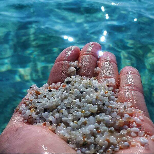 أروتاس شاطئ مغطى بالأرز
