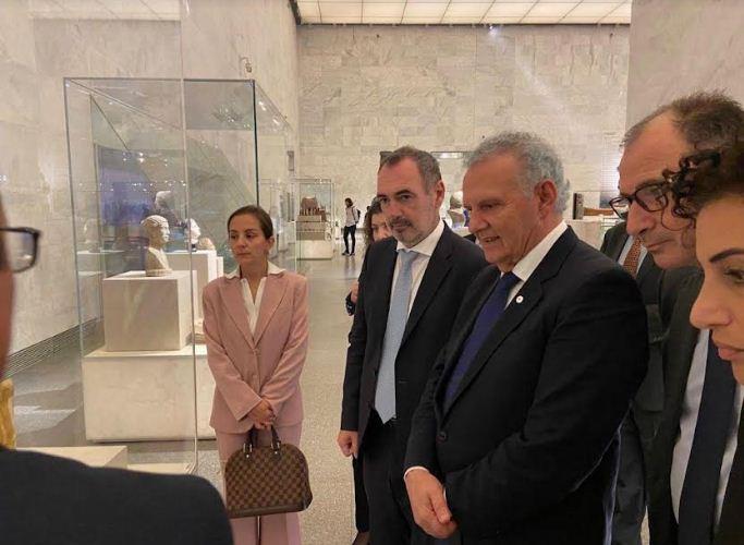 وفد رفيع المستوى من اليونان و القبرص يزوروا متحف القومي للحضارة