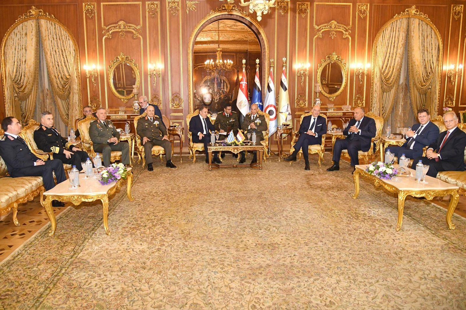 لقاء وزيري الدفاع المصري واليوناني