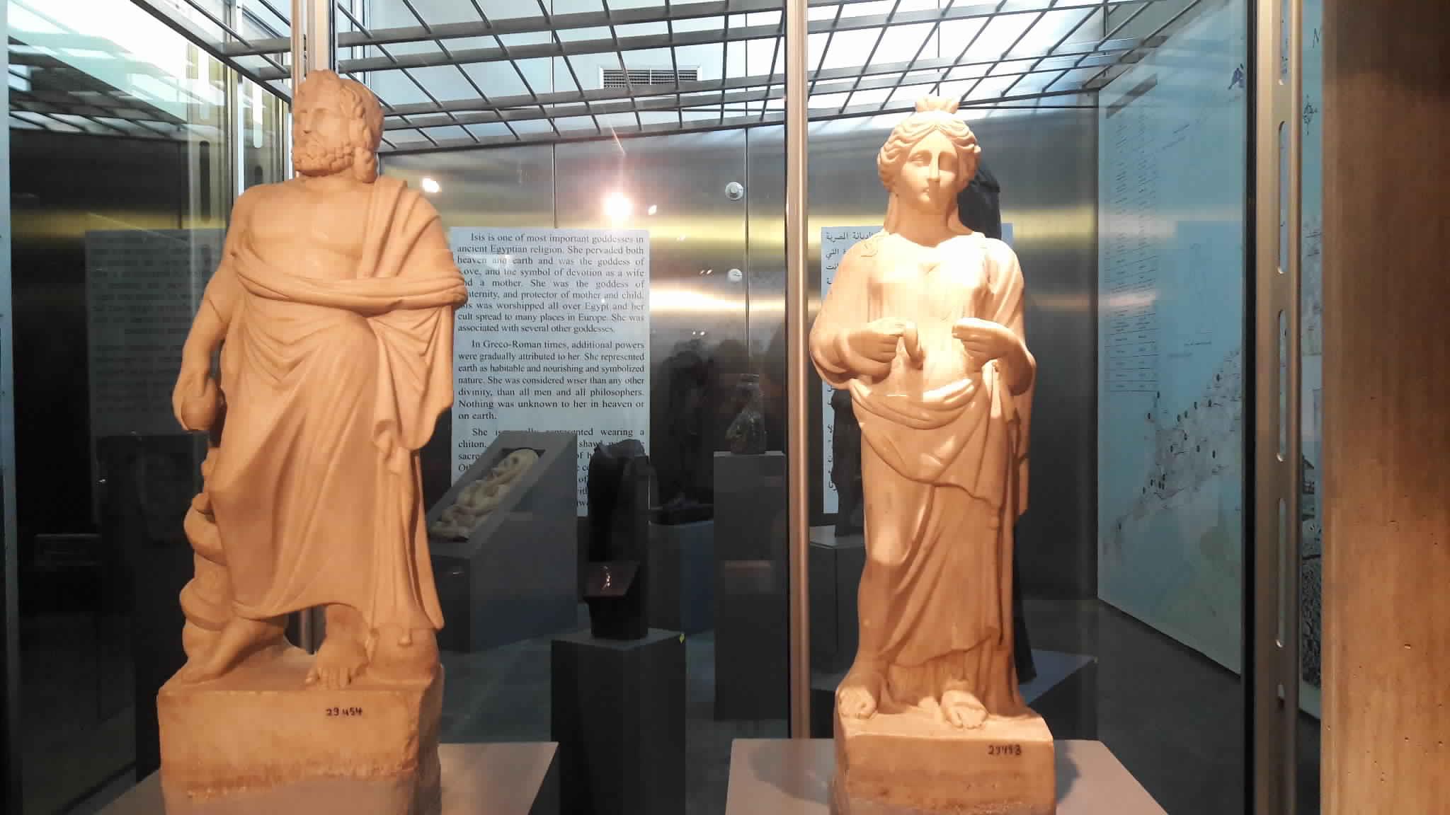 .تحفة معمارية تحكي تاريخ المتحف اليوناني الروماني