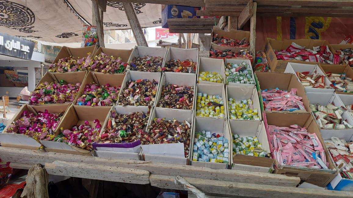 محلات وشوادر بيع الحلوى