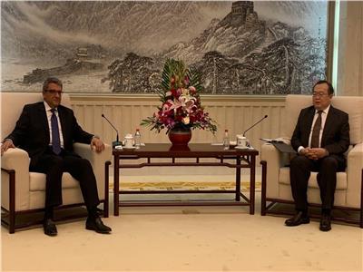 وزير خارجية الحزب الشيوعي الصيني يستقبل سفير مصر في بكين 