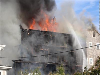 مصرع وإصابة 36 شخصا إثر اندلاع حريق كبير في فندق شرقي الهند