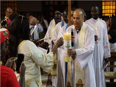 الكنائس المسيحية في بيت لحم تحتفل بـ«سبت النور»  