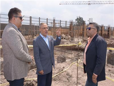 رئيس جامعة طنطا يتفقد أعمال الانشاءات بمستشفى ٩٠٠٩٠٠ في لمحلة الكبرى