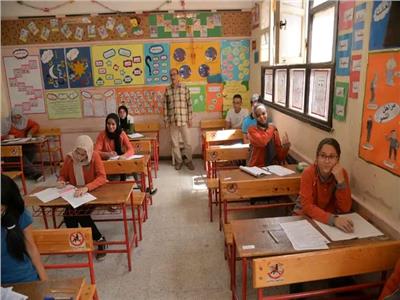 ختام امتحان الشهادة الإعدادية بمحافظة أسيوط 