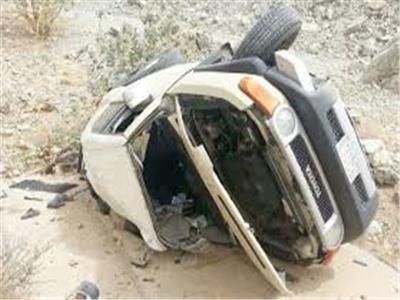 مصرع طالب وإصابة 3 آخرين في حادث تصادم سيارتين بنجع حمادي 