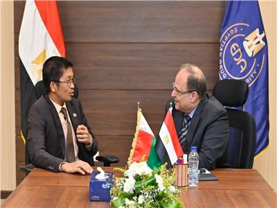 رئيس هيئة الدواء المصرية يستقبل وزير صحة مدغشقر  