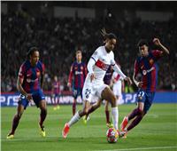 رافينيا يمنح برشلونة هدف التقدم أمام سان جيرمان