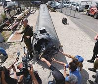الجيش الإسرائيلي يعرض حطام صاروخ باليستي إيراني سقط بالبحر الميت 