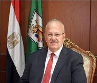  رئيس جامعة القاهرة يقر مكافأة تميز وجهود غير عادية للعاملين