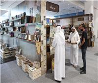 «عُمرها أكثر من 100 عام»..  كُتبٌ «سور الأزبكية» بمعرض أبو ظبي الدولي للكتاب 
