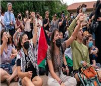 اعتقال متظاهرين ضد الحرب في غزة في جامعتين أمريكيتين