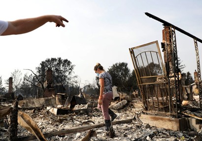 آثار الحرائق في كاليفورنيا - صور من رويترز