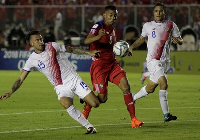صورة من مباراة بنما وكوستاريكا من رويترز