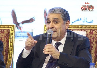 وزير الكهرباء د. محمد شاكر - تصوير كريم جاد