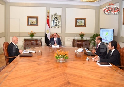 خلال لقاء الرئيس السيسي مع رئيس الوزراء ومحافظ مطروح