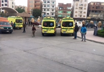 سيارات الإسعاف أمام مستشفيات الإسماعيلية