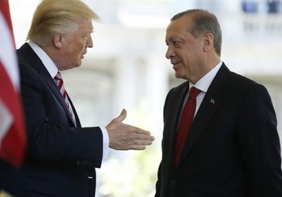 الرئيس دونالد ترامب مع نظيره التركي رجب طيب أردوغان