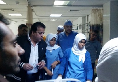  وزير التعليم العالى والبحث العلمى عقب الزيارة التى قام بها  للمصابين بمستشفيات جامعة قناة السويس