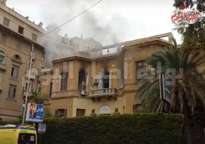 السيطرة على حريق داخل فيلا بشارع فؤاد بالحي اللاتيني بوسط المدينة