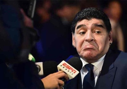  نجم منتخب الأرجنتين السابق دييجو مارادونا