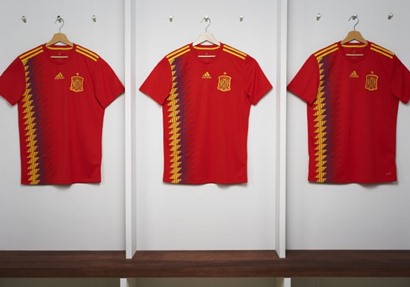 قميص المنتخب الإسباني 
