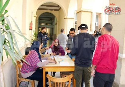إقبال متوسط على جولة الإعادة لانتخابات اتحاد الطلاب بجامعة القاهرة وحلوان