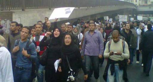 مسيرة لحركة "ثورة رجال مصر" تتجه لمجلس الشعب