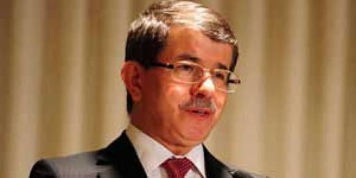 أوغلو يعزي وزير الخارجية في ضحايا أحداث بورسعيد 