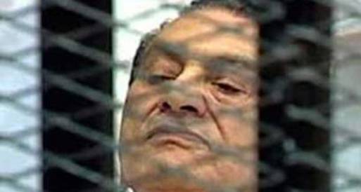 دفاع الشهداء لمبارك: اذهب إلى "مزبلة التاريخ"