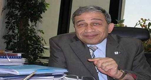 وزير الطيران المدني يتفقد أعمال التطوير بمطار أبوسمبل 