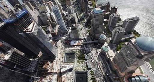 مركز التجارة بنيويورك يتجاوز برج إمباير ستيت بـ20 قدماً