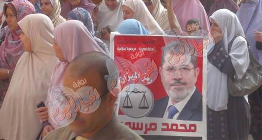 4 مسيرات حاشدة في دمنهور لدعم مرسي