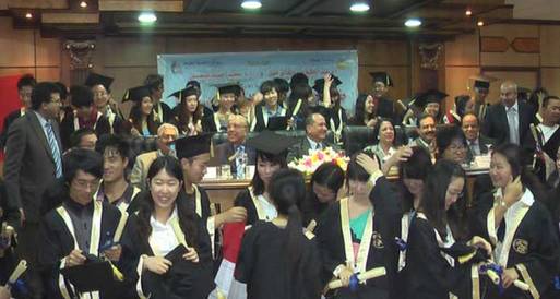 تخريج 76 دارساً صينياً في جامعة طنطا