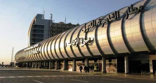 المصريون في الخليج يعوضون انخفاض حركة السفر وقت الانتخابات