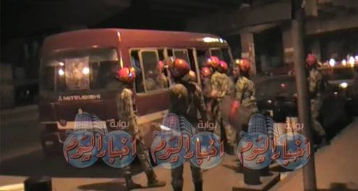 بالصور..قوات الجيش تغادر الأهرام عقب مقتل "محبوس" أمامها