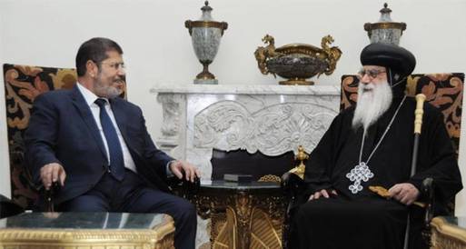 مرسي يستقبل وفد الكنيسة الأرثوذكسية والكتاتني وفهمي