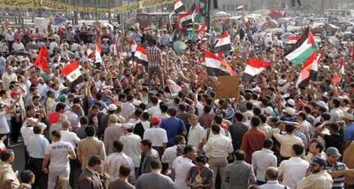 المتظاهرون يواصلون اعتصامهم لليوم الثامن على التوالي بميدان التحرير