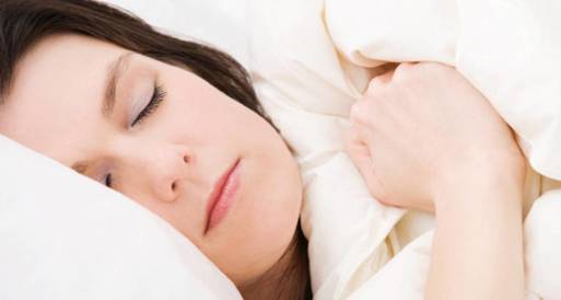 دراسة طبية تحذر من الاختناق أثناء النوم في الشتاء