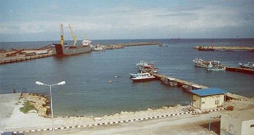 شمال سيناء تسلم المقاول أعمال تطوير ميناء العريش البحري