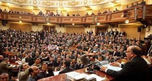 مجلس الشعب يعقد جلسته الأولى بعد قرار الرئيس بعودته
