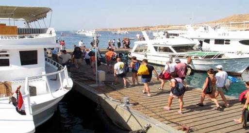 استمرار تدفق البواخر السياحية إلى ميناء بورسعيد
